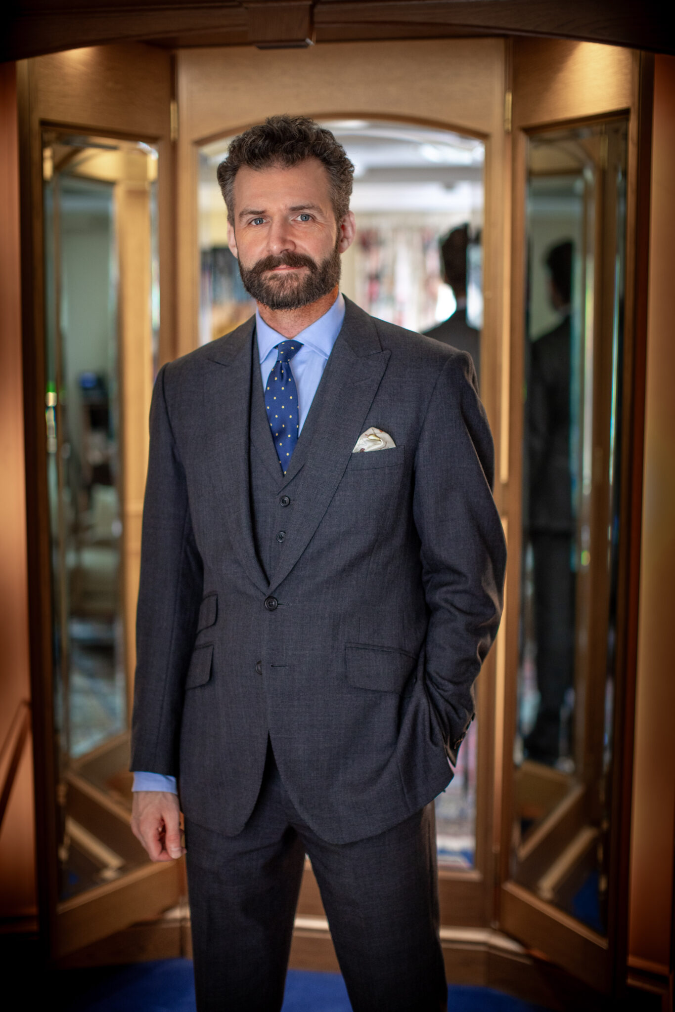 How Does Tailored Suit Hire Work? The Process